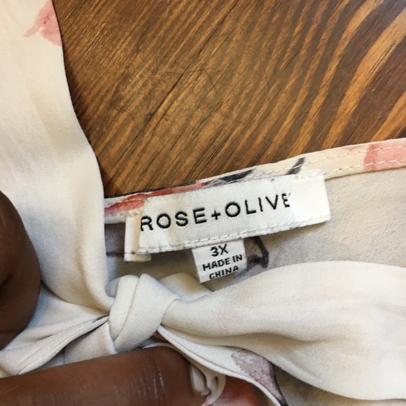 *SOLD* Rose and Olive cream and pink floral blouse - Picture 2 of 4